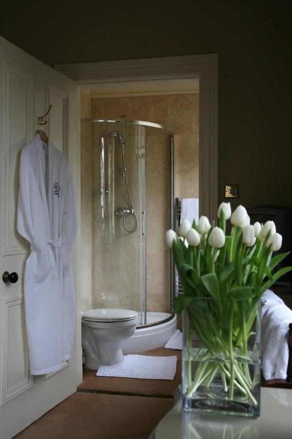 Alexandra Court Bed & Breakfast Harrogate Ngoại thất bức ảnh